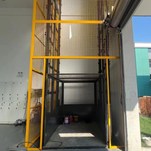 泰和导轨式升降机助力物流园破解运输难题